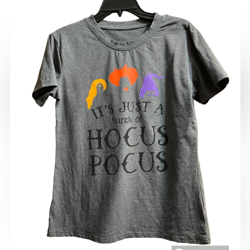 Women’s Witches Hocus Pocus Short Sleeve Gray Graphic Short Sleeve T-Shirt.